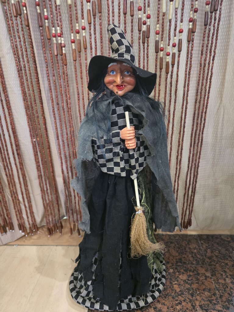 Bruja 90cm