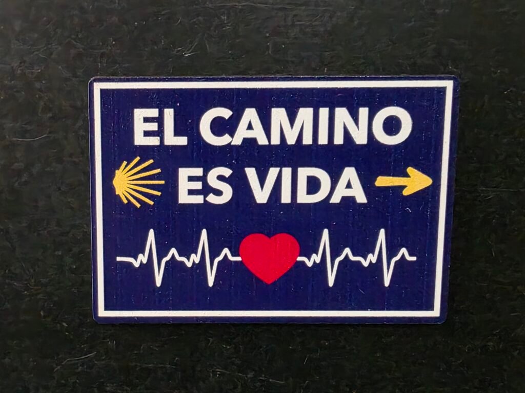 Imán madera "El Camino es Vida"